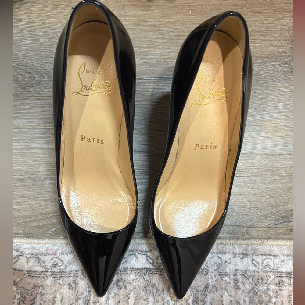 Authentic Christian Louboutin NWOT Black Heels Sleek Design